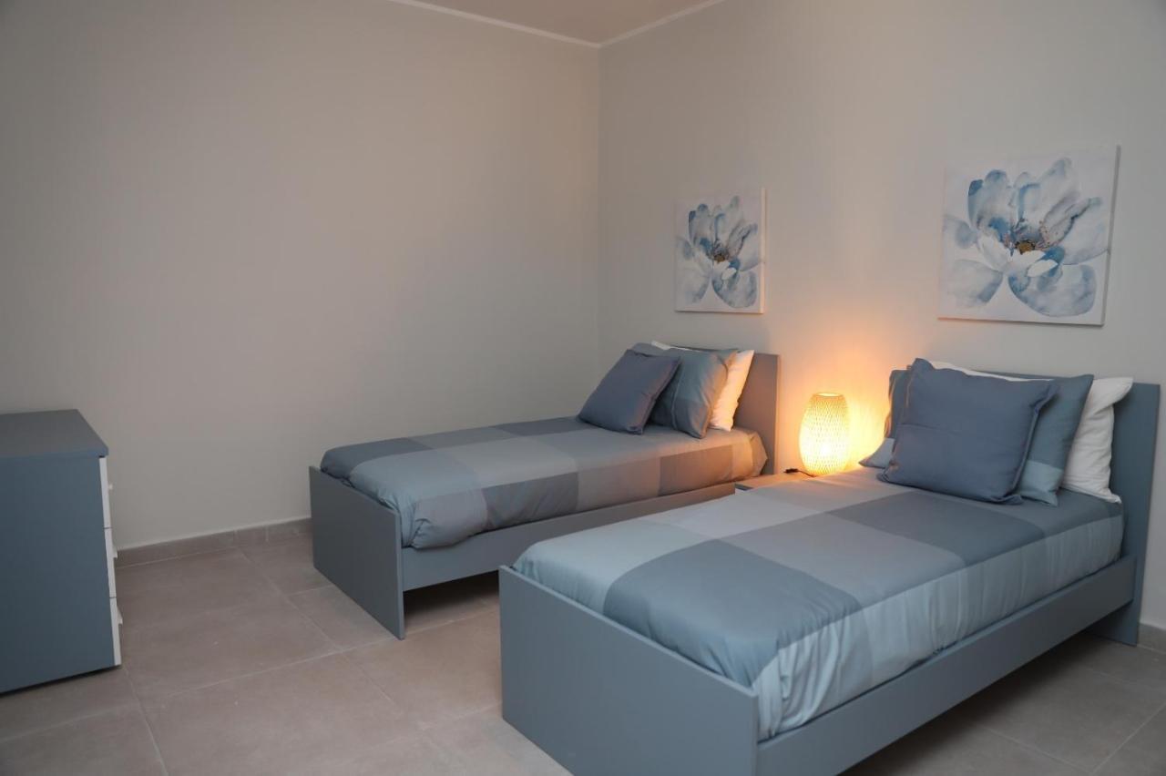 Lovely Holiday Home Next To Bus Terminus St. Paul's Bay Exterior foto